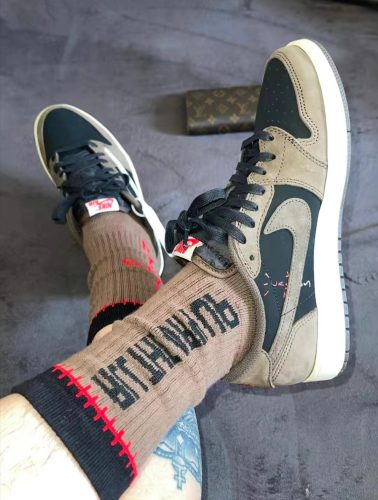 Travis Scott x Air Jordan 1 Low OG TS SP photo review