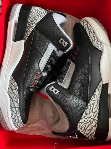 Jordan3 Retro Black Cement （2018） photo review