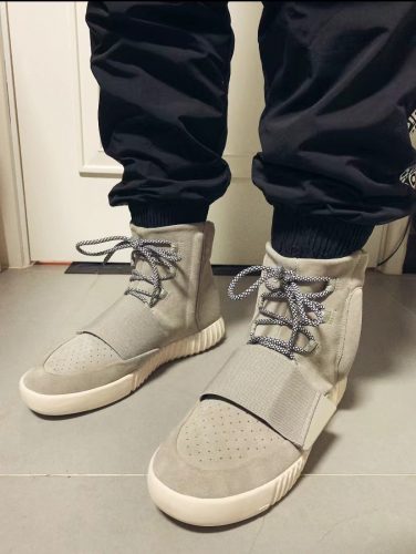 Yeezy Boost750 OG Light Brown photo review