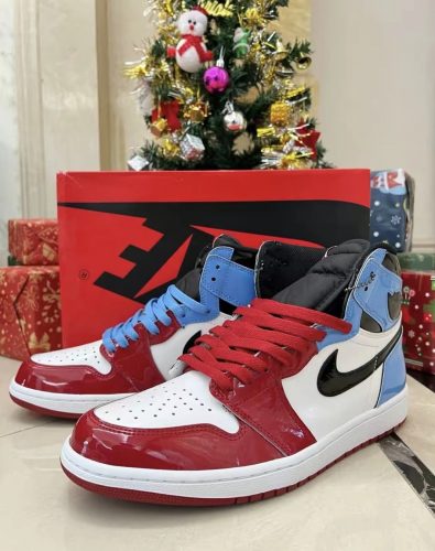 Jordan1 Retro High OG Fearless UNC Chicago photo review