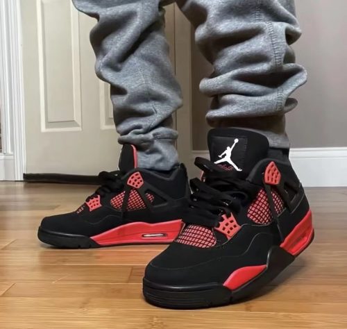 Jordan4 Retro Red Thunder photo review