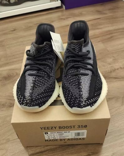 Yeezy350 Boost V2 