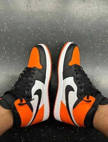 Jordan1 Retro Shattered Backboard photo review