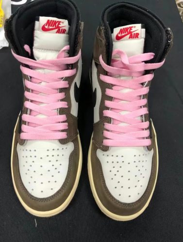 Travis Scott x Air Jordan 1 High OG TS SP photo review