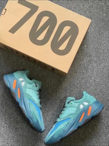 Yeezy700 