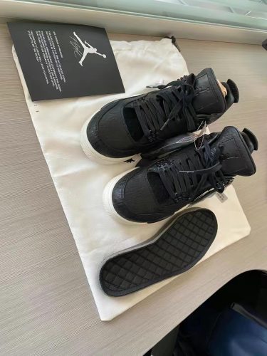 Jordan4 retro pony hair black photo review