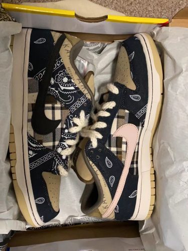 Travis Scott x Dunk SB Low 