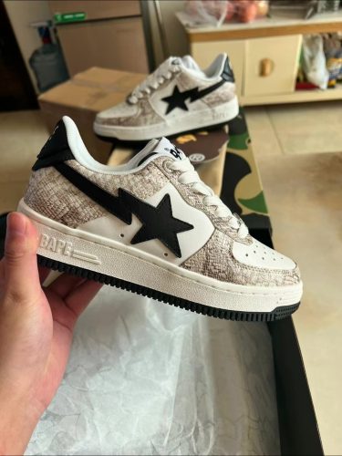 1I80 191 009 A Bathing Ape Bape Sta Low White Snake Skin Pattern photo review